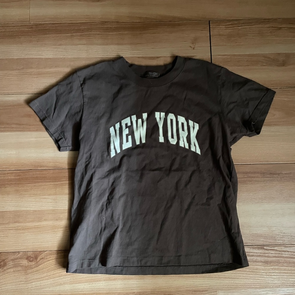 brown shirt